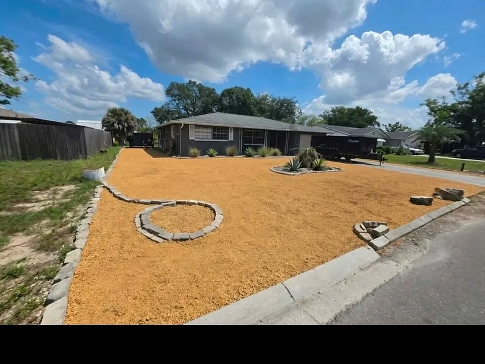 10338 Gardenia Ln