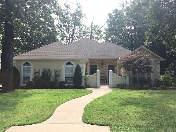2nd image of 33 Stonehenge Dr