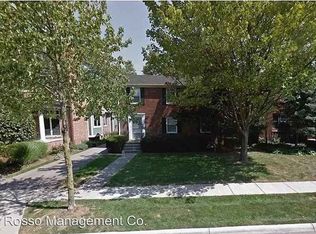 1 bed, 1.0 bath, 1054 sqft, $1,925, Birmingham, MI 48009