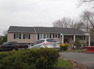 296 Maugers Mill Rd, Pottstown, PA 19464