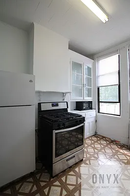 Rented by Onyx | media 7