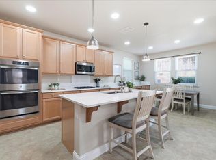 914 Campfire Cir, Rocklin, CA 95765