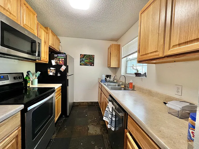 1301 University Ave #B101 — Photo 6