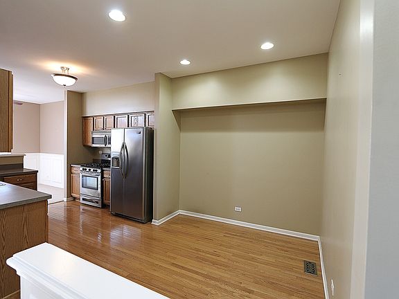 5th image of 3099 Kentshire Cir Unit 3099