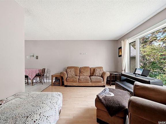 3rd image of 2051 McDonald STREET