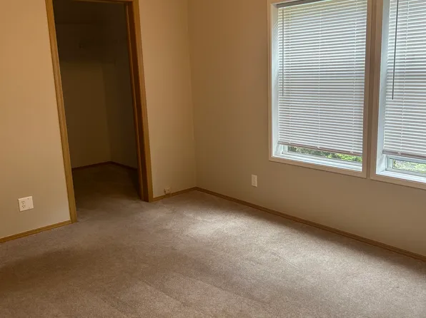 1180 Oak Ridge Dr #44, Manteno, IL 60950