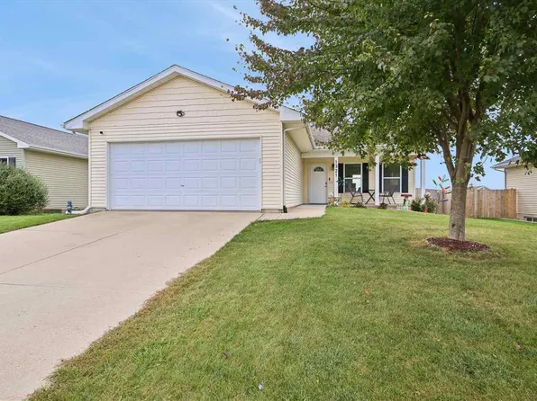 1321 Winchell Dr NE, Cedar Rapids, IA 52402