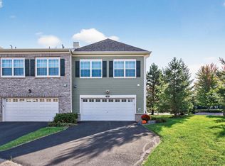 7201 Jewel Ln N #907, Maple Grove, MN 55311