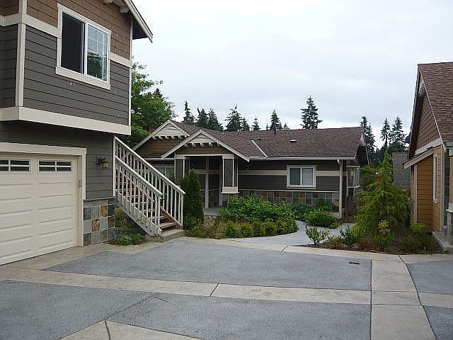 Rambler-w/Detached garage