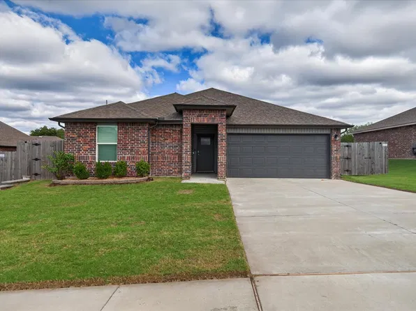 3210 SE Rushmore St, Bartlesville, OK 74006