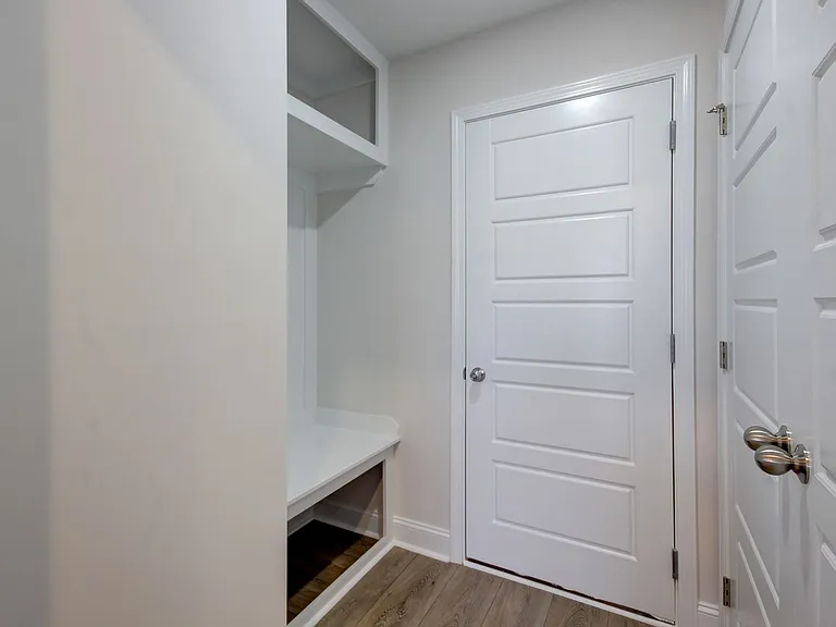 196 Donegal Dr — Photo 38