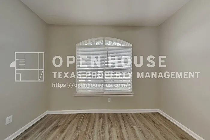 21643 Bay Palms Dr — Photo 3