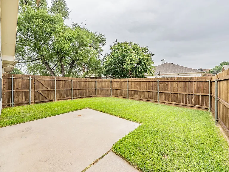 4728 Grant Park Ave — Photo 37