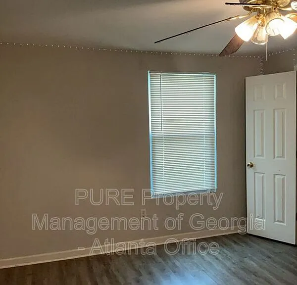 2394 Leeward Ct — Photo 7