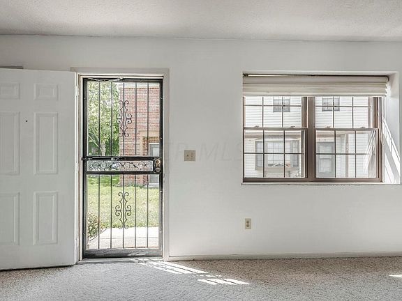 3rd image of 263 Cross Wind Dr