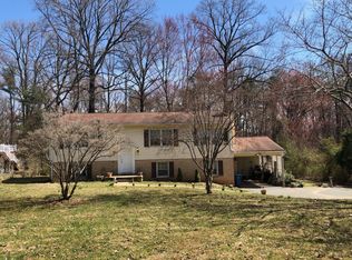 4807 Piney Branch Rd, Fairfax, VA 22030