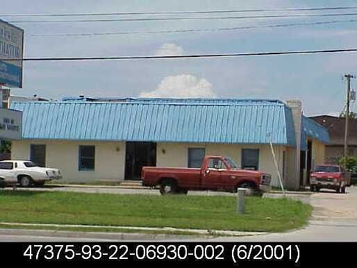 2nd image of 3640 S Sheridan Rd
