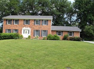 15029 Ridge Lake Dr, Chesterfield, MO 63017