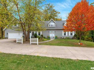 3310 214th St N, Port Byron, IL 61275