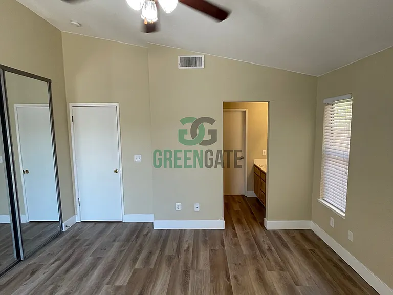 1660 Etta Way — Photo 30