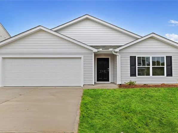 115 Cascade Ln, Seneca, SC 29678