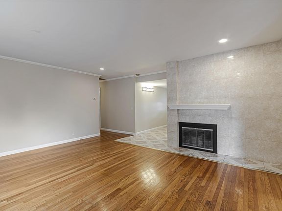 4th image of 801 Shenandoah Dr