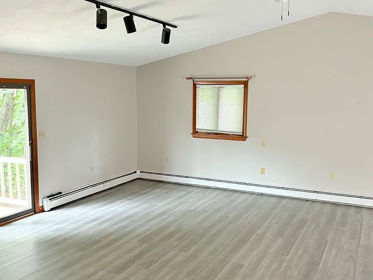 318 Heather St — Photo 22