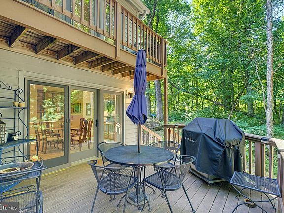 5th image of 52 Deer Springs Ln