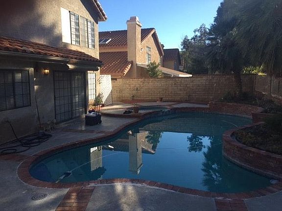 2nd image of 25021 Wintergreen Ct