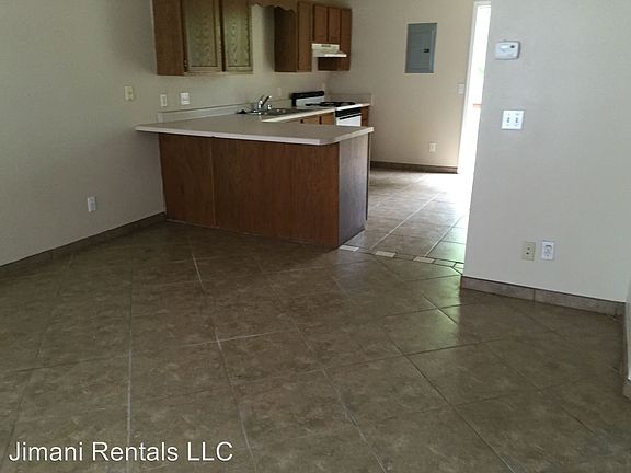5th image of 1807 S 18th Pl