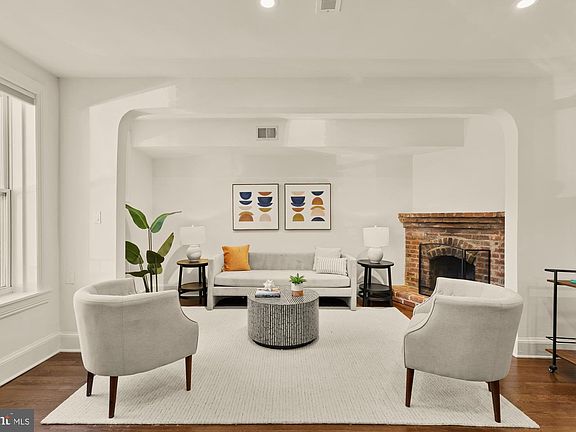 3rd image of 1206 Half St SW