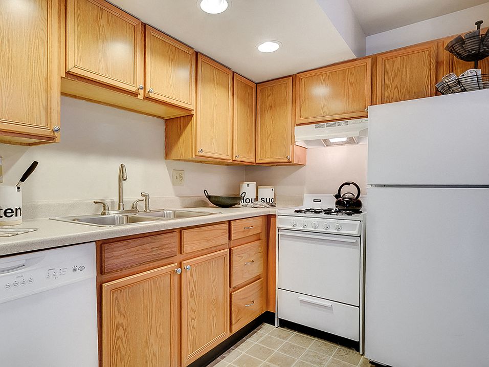 We Have Dishwashers!