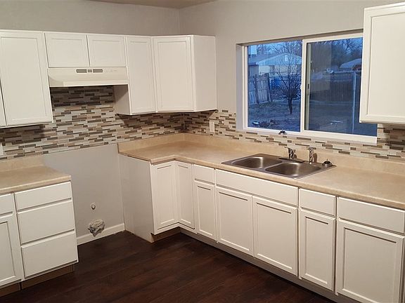 5th image of 2214 W Juniper St