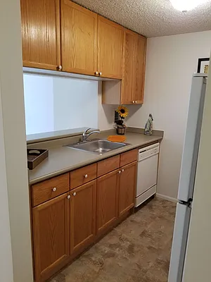 Sold by CityView Real Estate Inc. | media 10