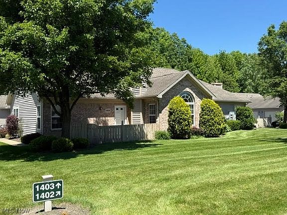 2nd image of 1402 Willow Brook Dr NE