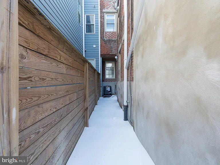 1809 Wylie St #1 — Photo 14