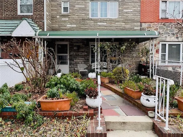 48-31 61st Street, Woodside, NY 11377