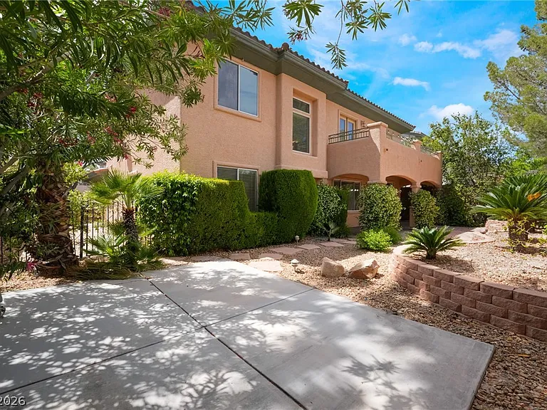 224 Uccello Dr — Photo 43