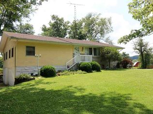 228 Woodville Rd, Mitchell, IN 47446