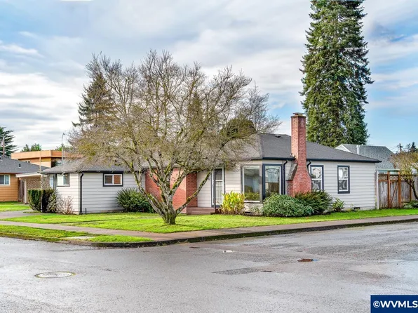 742 Walnut St, Lebanon, OR 97355