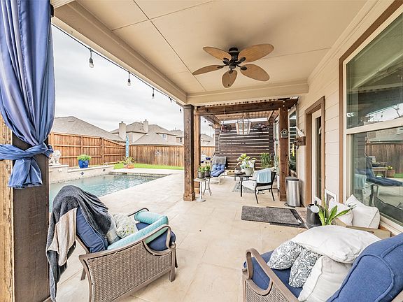 5th image of 1112 Mesa Crest Dr