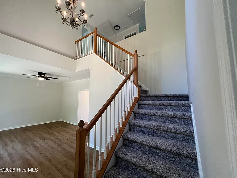 568 Bald Eagle Dr — Photo 18