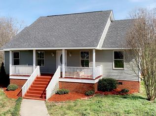 144 Heatherly Ln, Chatsworth, GA 30705