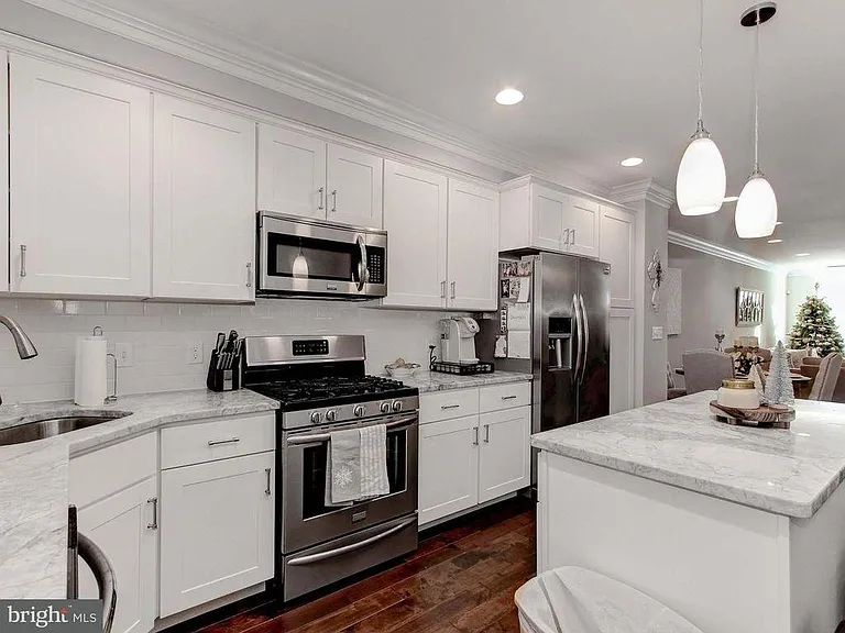 314 S Bouldin St — Photo 8