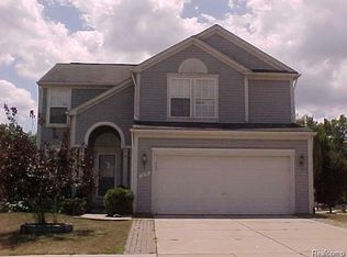 1670 Valdosta Cir, Pontiac, MI
