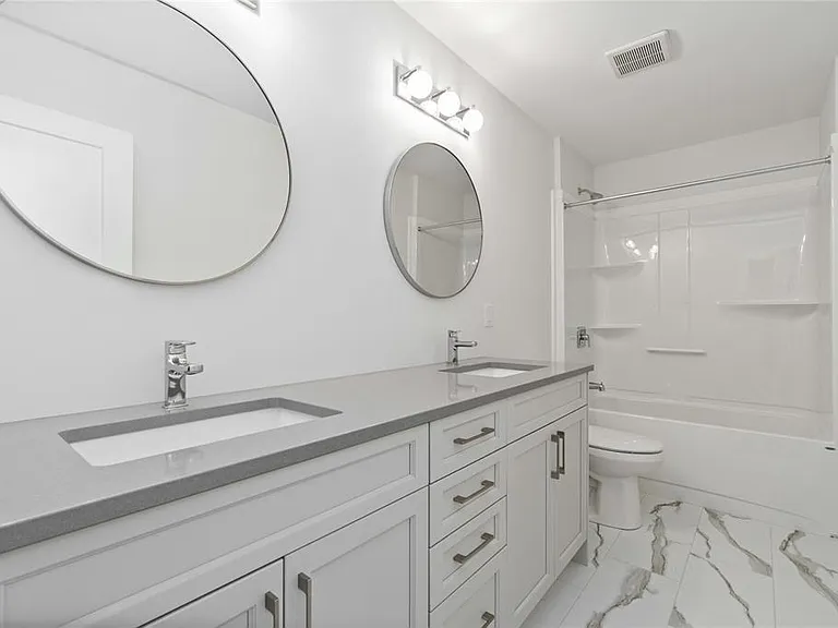 608 Sweetbay Cres #4 — Photo 12