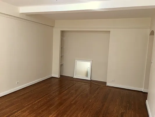Rented by McDonagh Real Estate | media 2