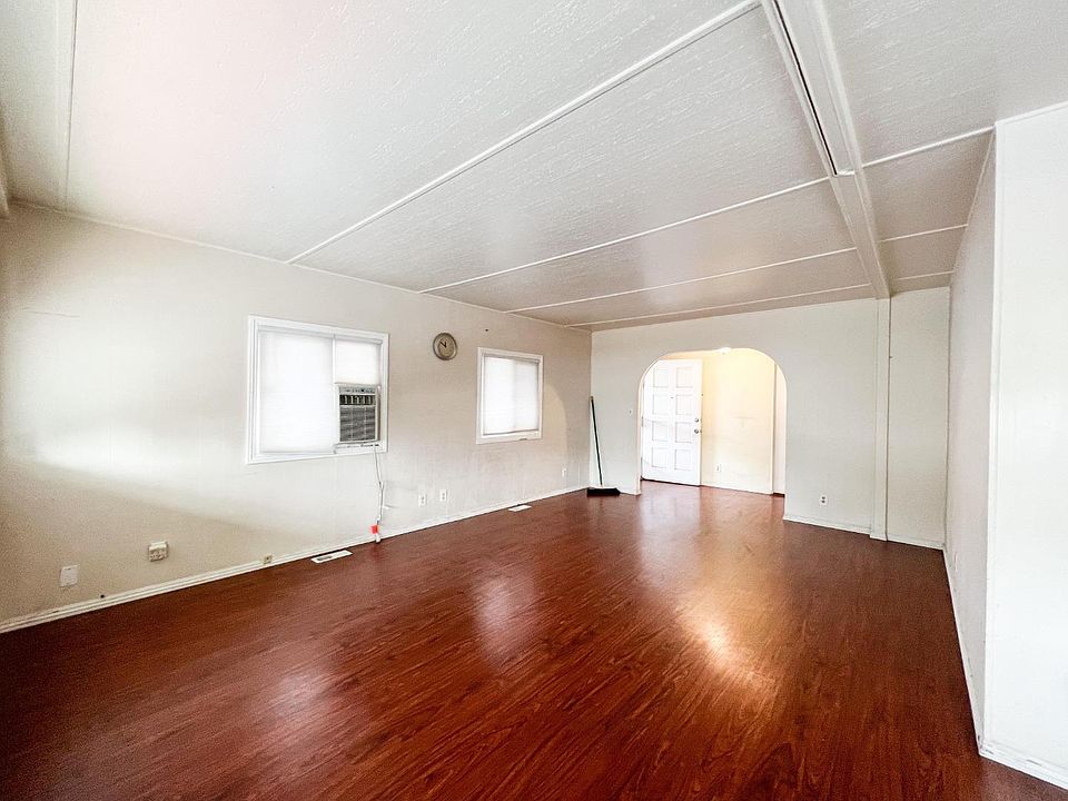 1st image of 510 Saddle Brook Dr Space 303