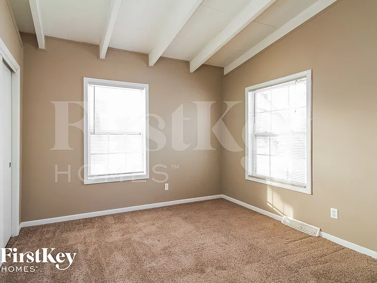 394 Sherman Ave — Photo 9