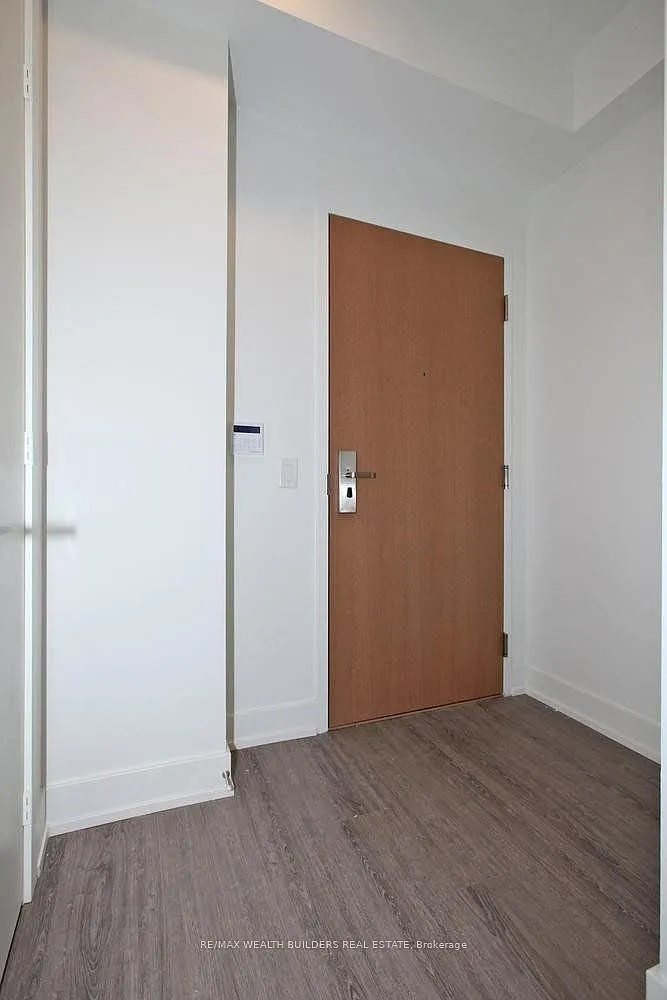 2 bed, $2,700 — Photo 3